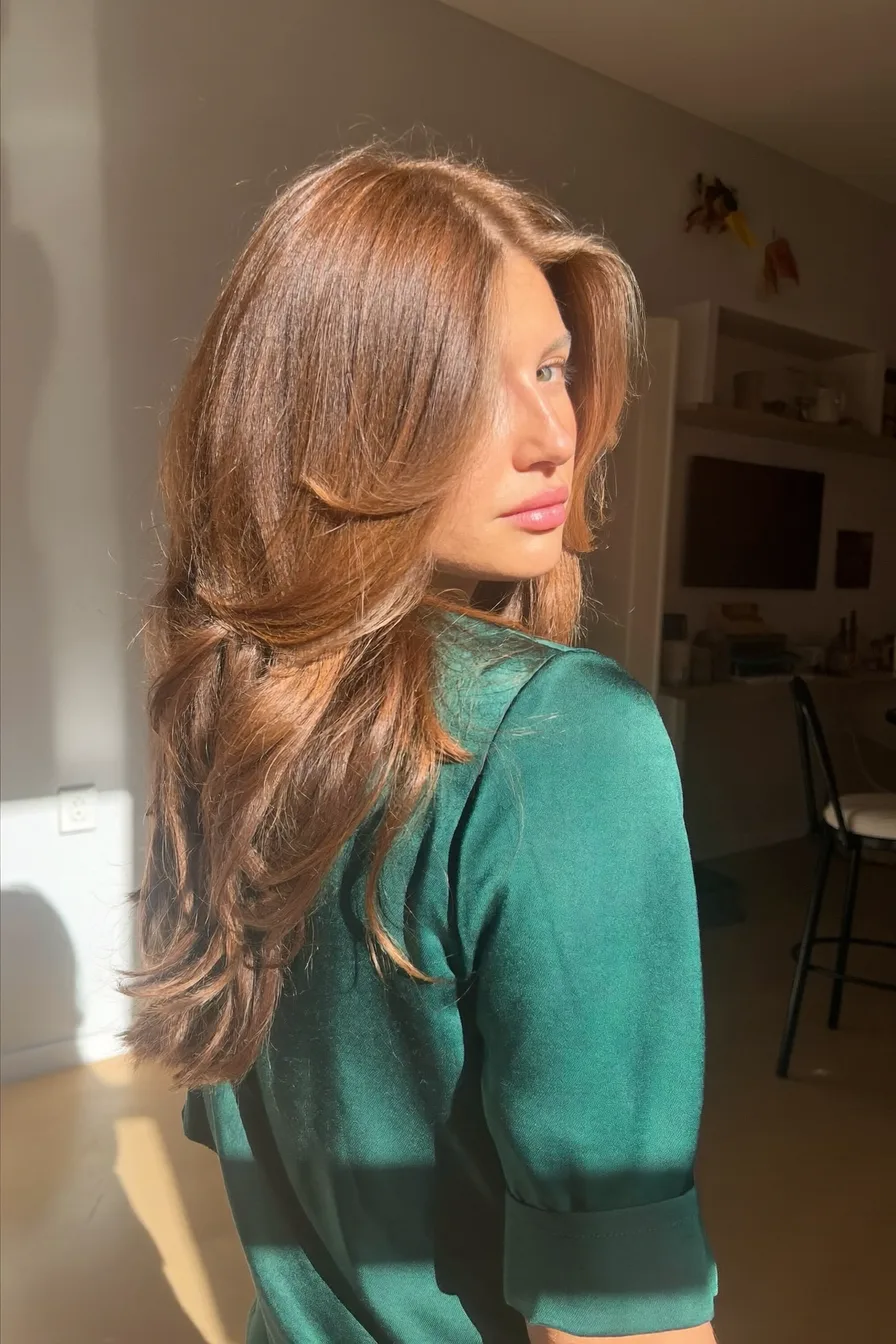Shiny Chestnut Brown Long Layered Hair with Soft Face-Framing Waves