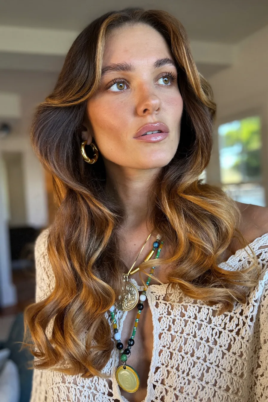 Soft Layers for Caramel Brown Shoulder-Length Waves