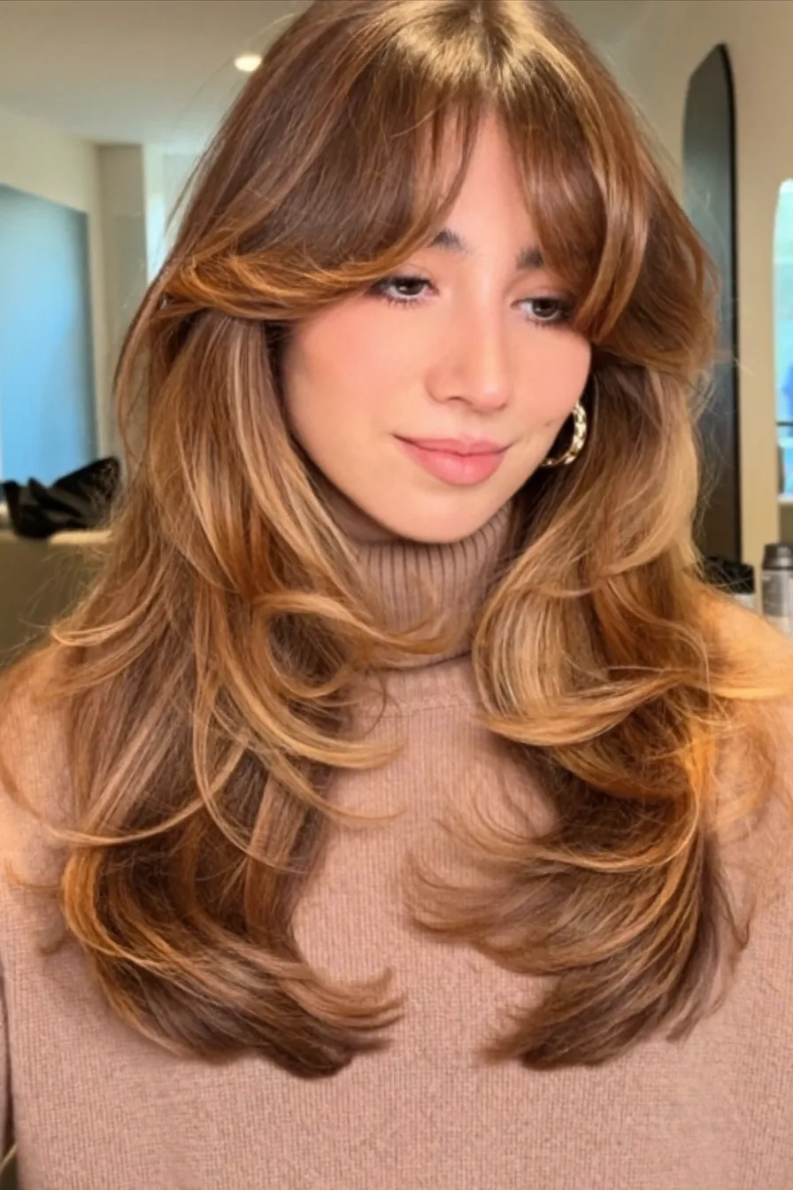 Feathered Layers for Shoulder-Length Honey Blonde Hair
