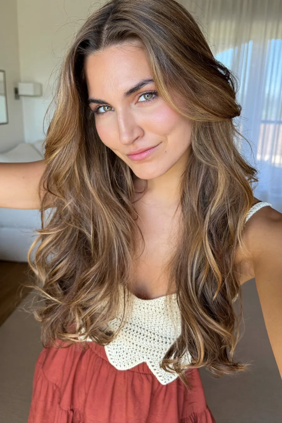 Effortless Chestnut Brown Wavy Long Layered Hair with Face-Framing Layers